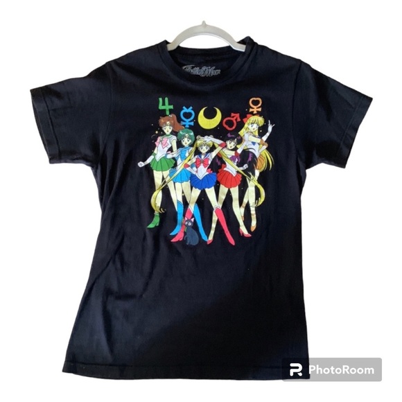 Sailor Moon Anime Graphic T-Shirt - Picture 1 of 2